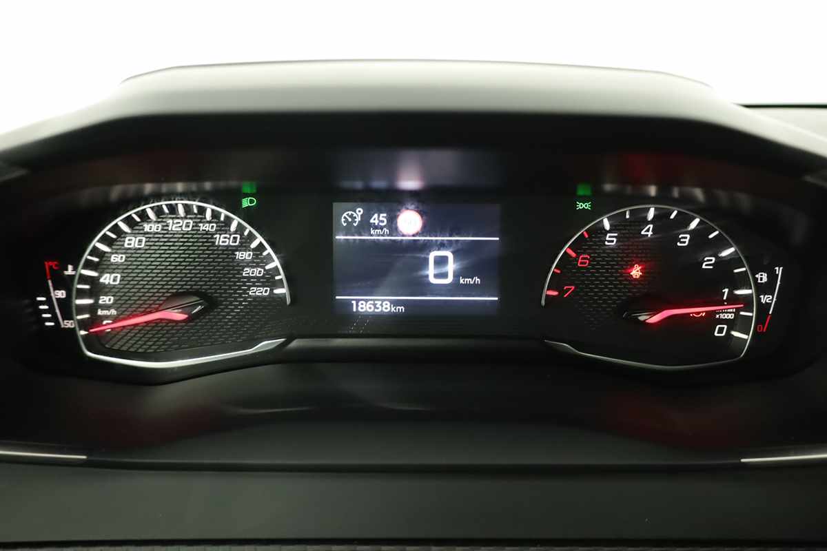 peugeot-208-2025-gasolina-1199cc
