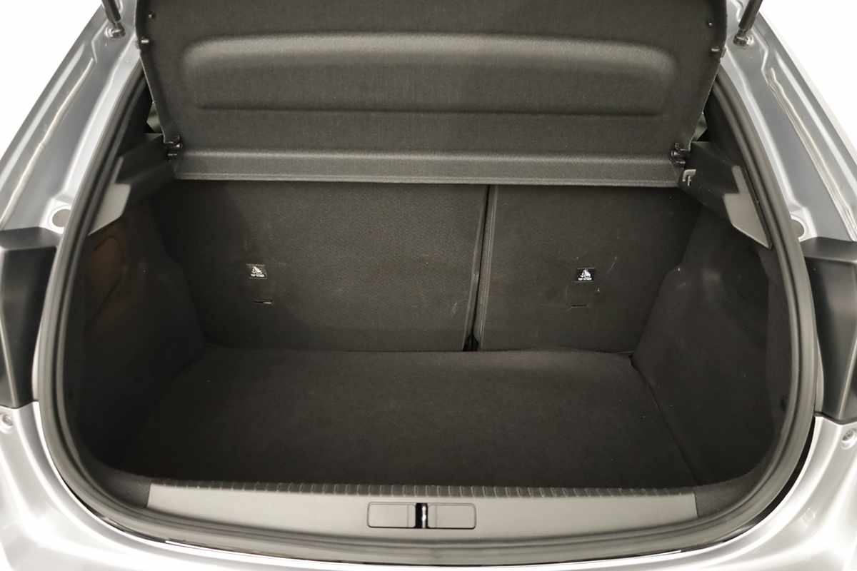 peugeot-208-2025-gasolina-1199cc