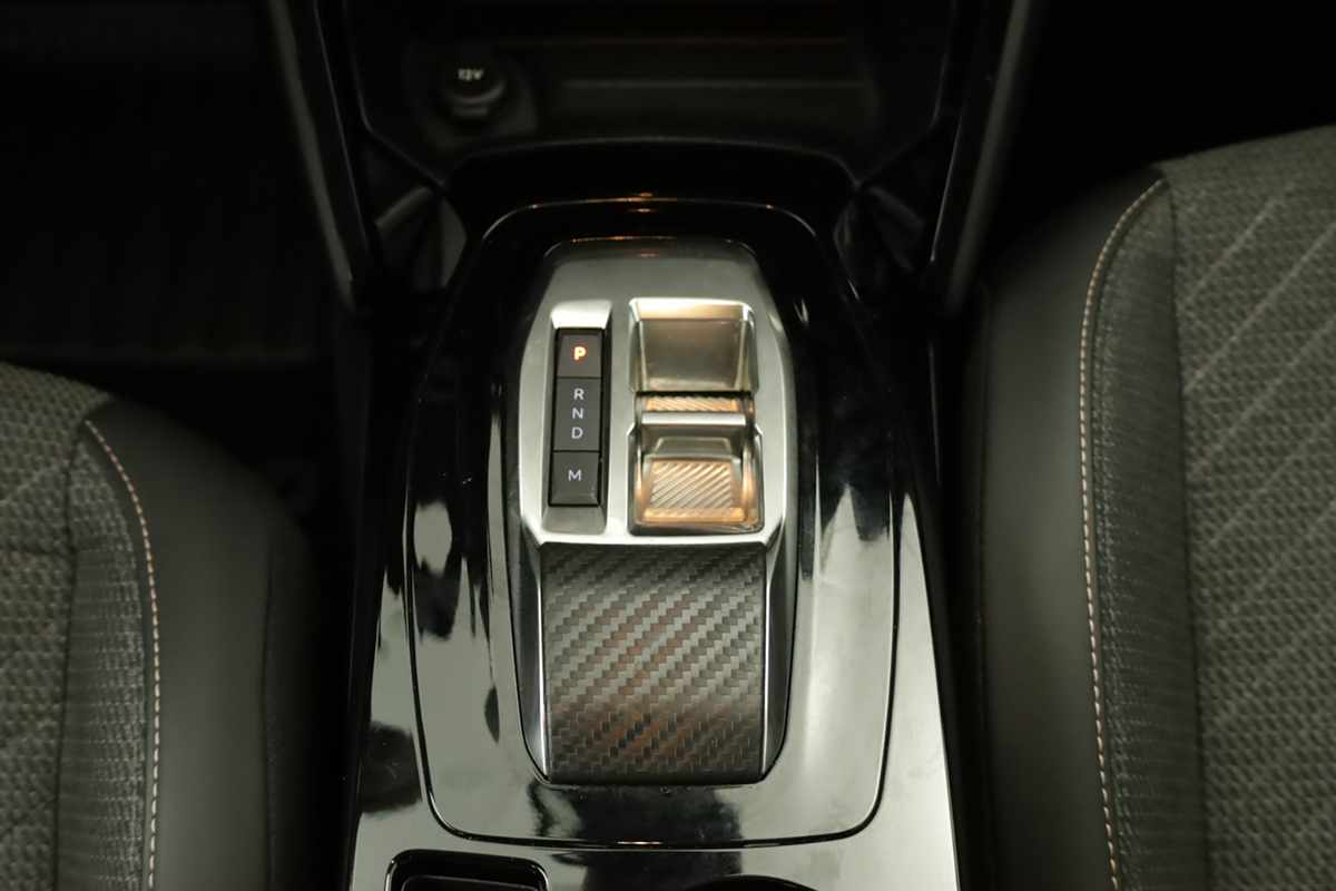 peugeot-208-2025-gasolina-1199cc