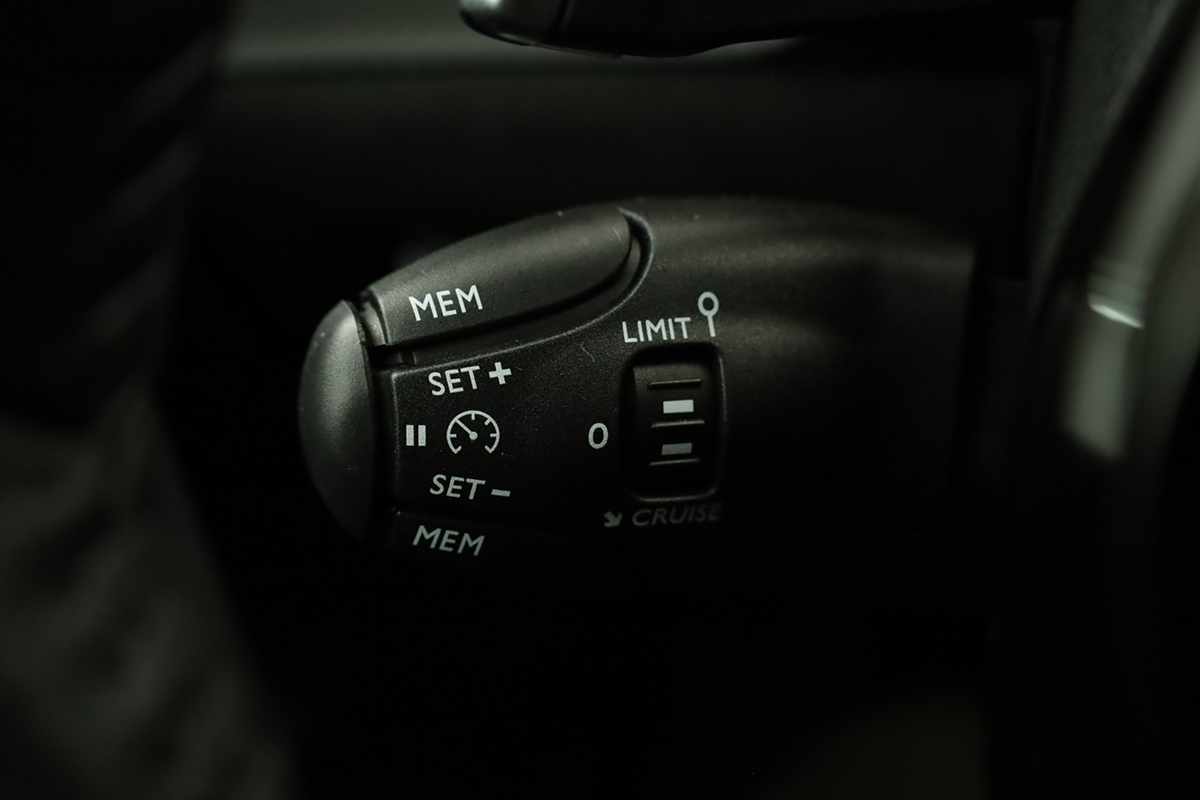 peugeot-208-2025-gasolina-1199cc