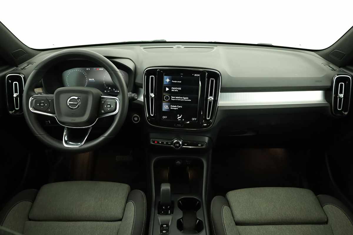 volvo-xc40-2024-gasolina-1477cc