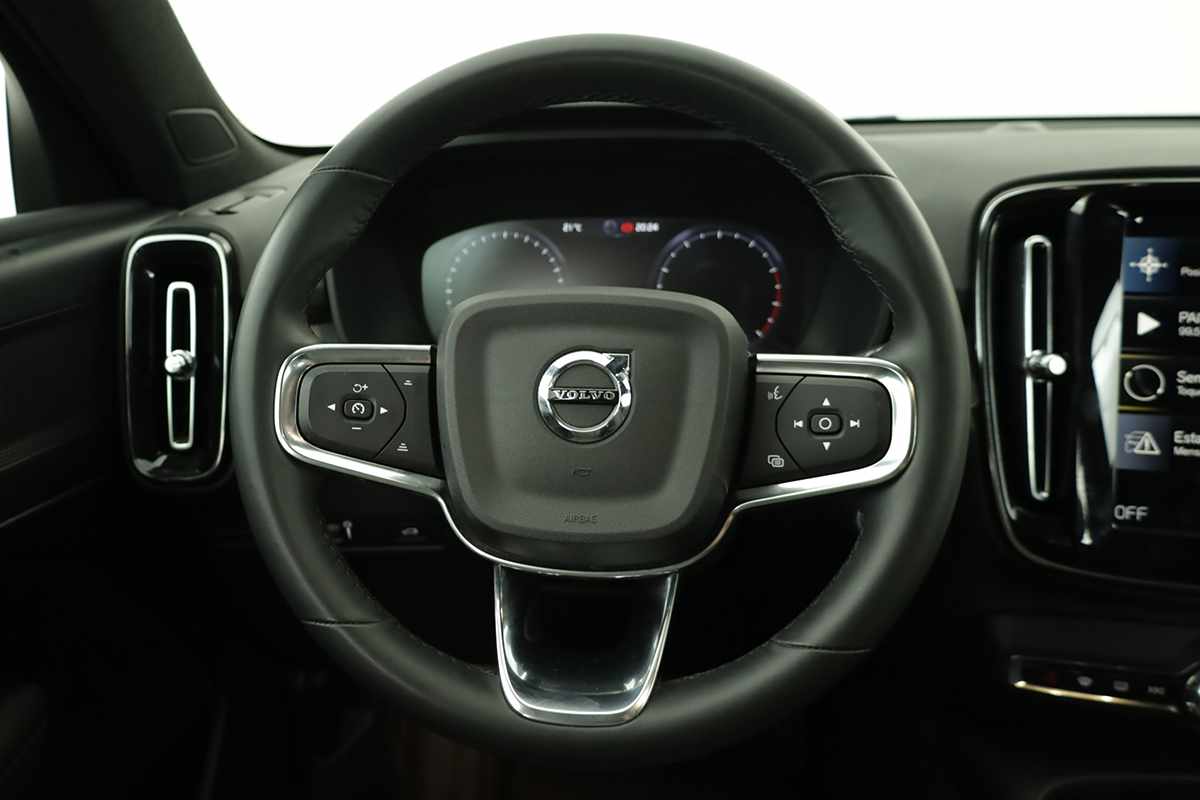 volvo-xc40-2024-gasolina-1477cc