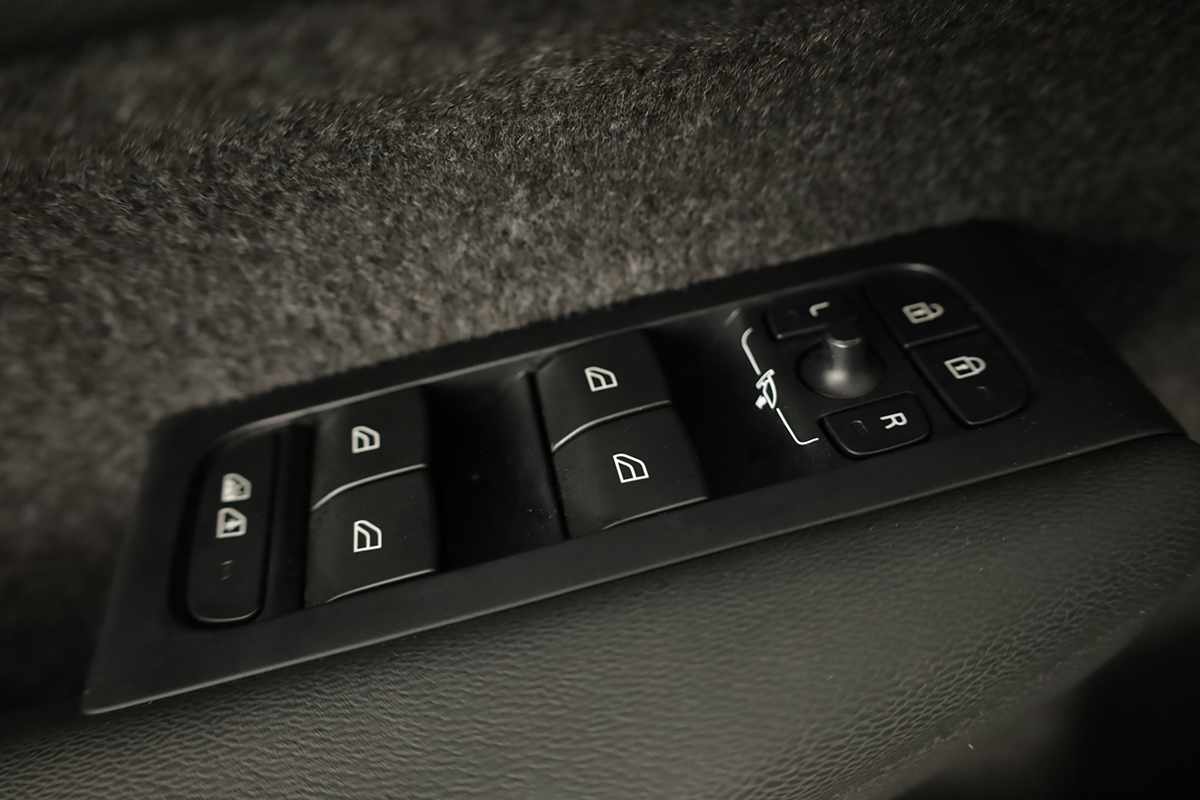 volvo-xc40-2024-gasolina-1477cc