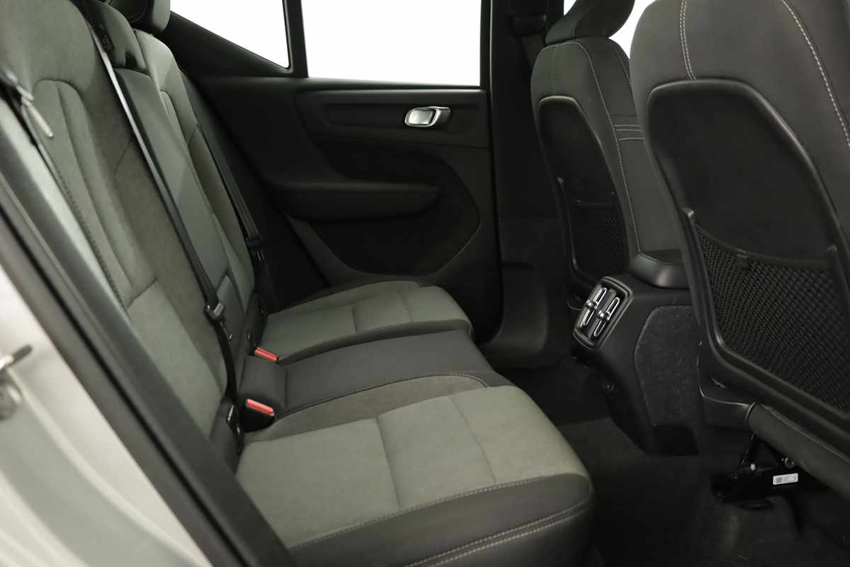 volvo-xc40-2024-gasolina-1477cc