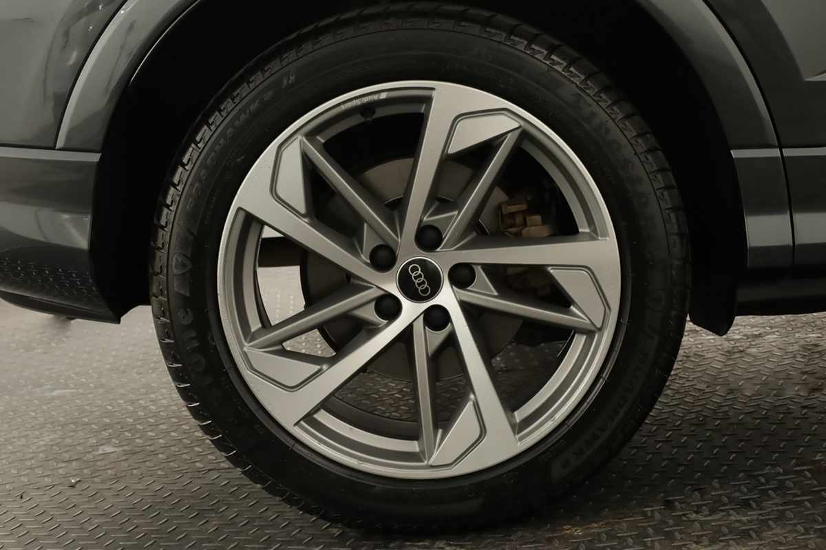 audi-q3-2024-hibrido-a-gasolina-1395cc