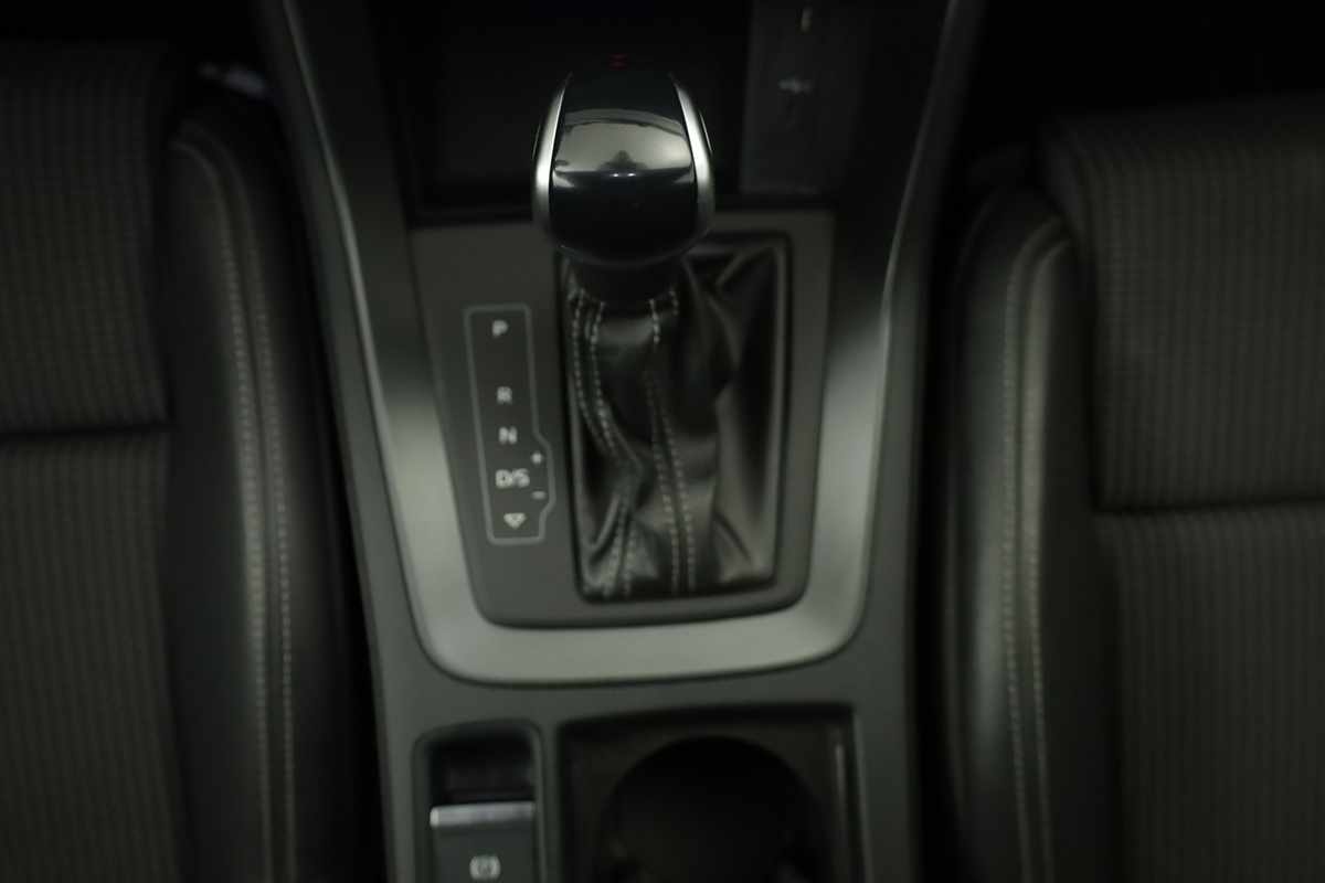 audi-q3-2024-hibrido-a-gasolina-1395cc