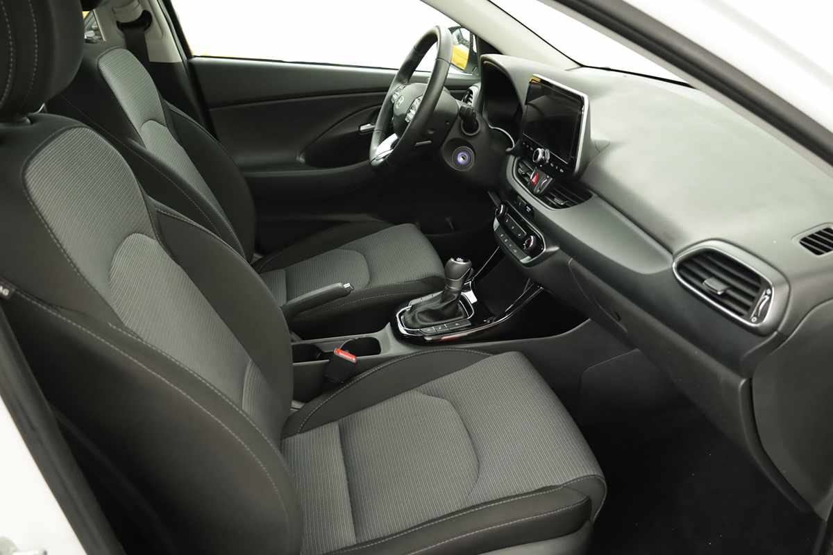 hyundai-i30-2025-gasolina-998cc