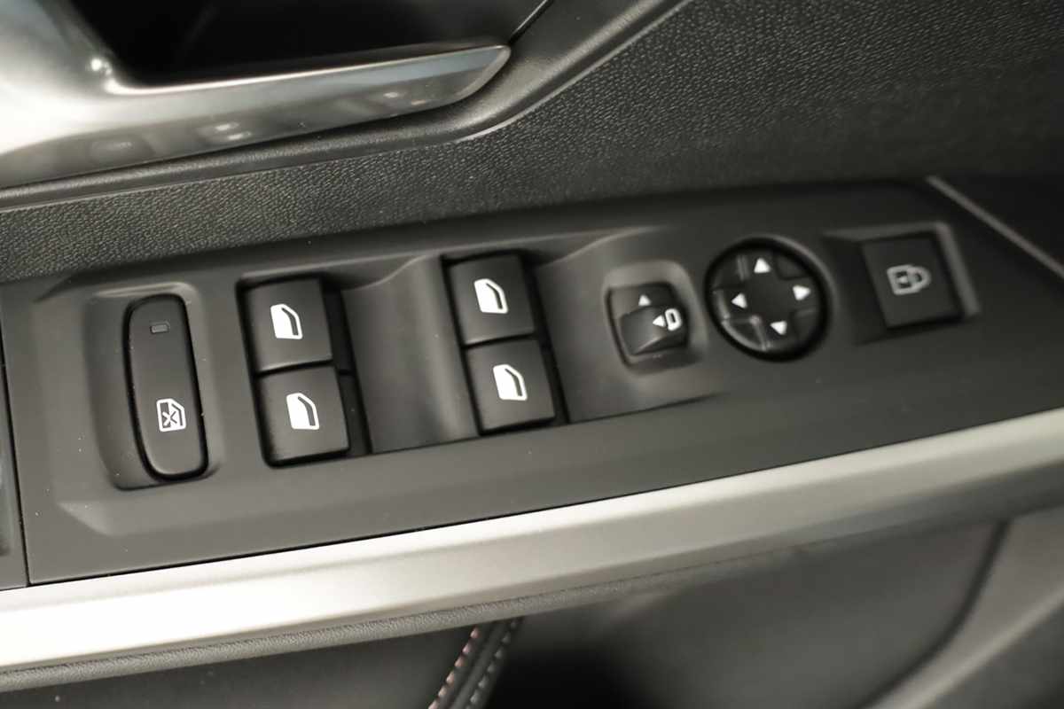peugeot-3008-2025-gasolina-1199cc