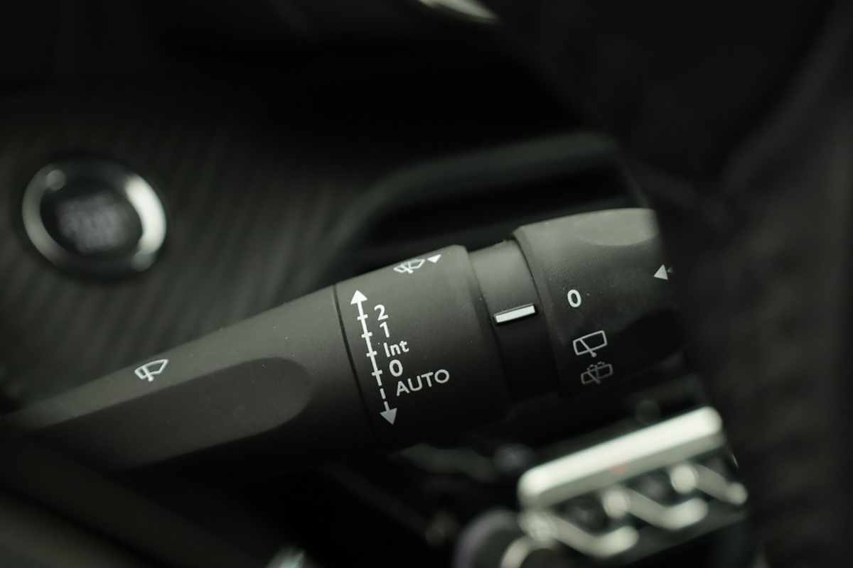 peugeot-e-208-2025-eletrico-0cc