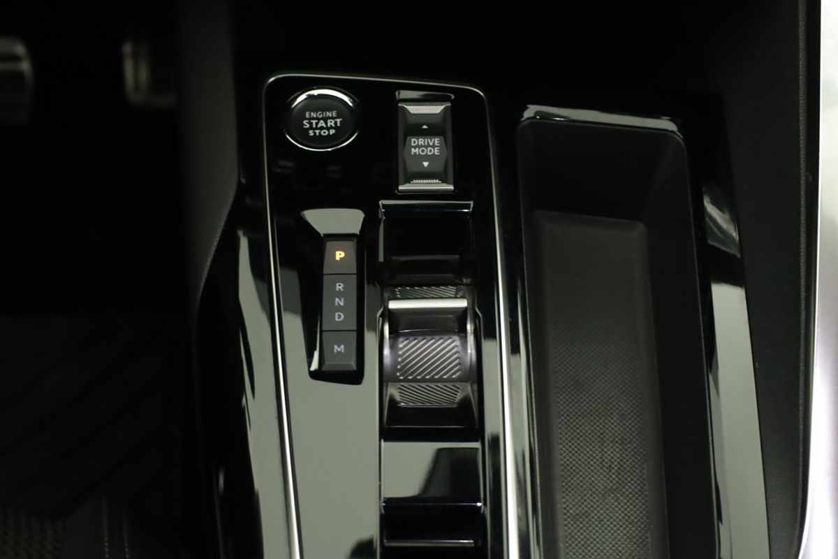 peugeot-3008-2024-gasolina-1199cc