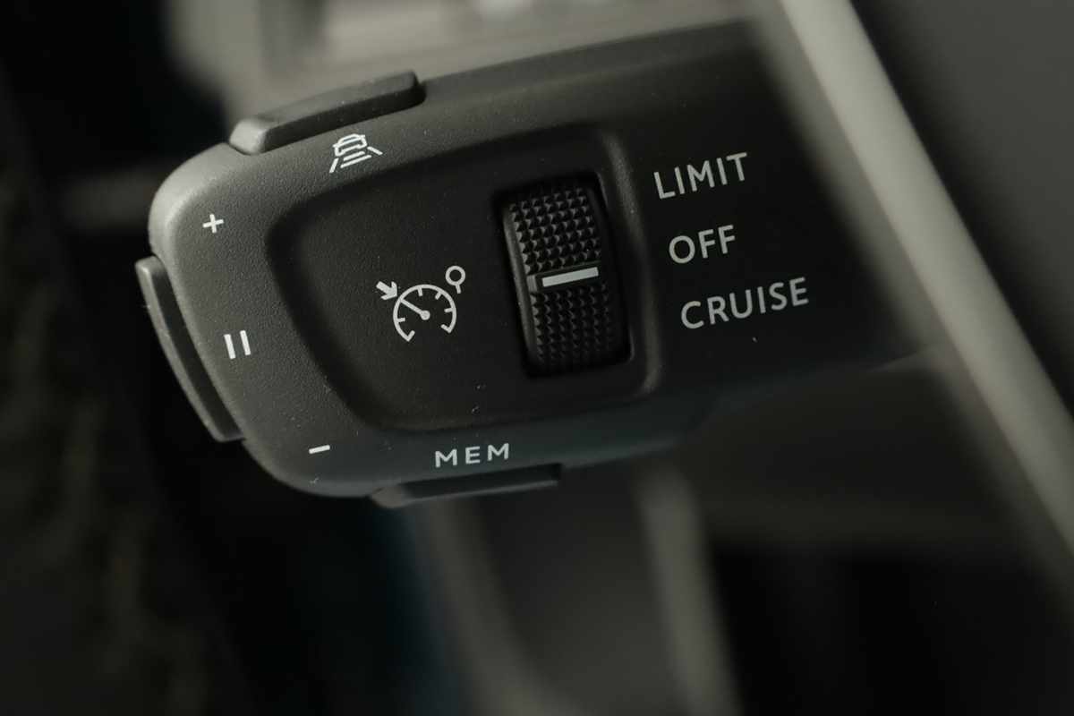 peugeot-3008-2024-gasolina-1199cc