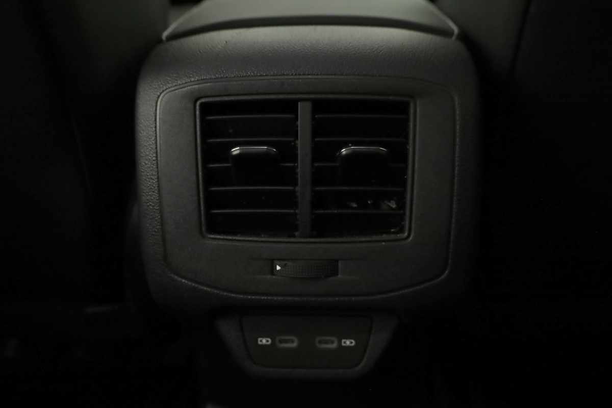 volkswagen-t-roc-2025-gasolina-999cc