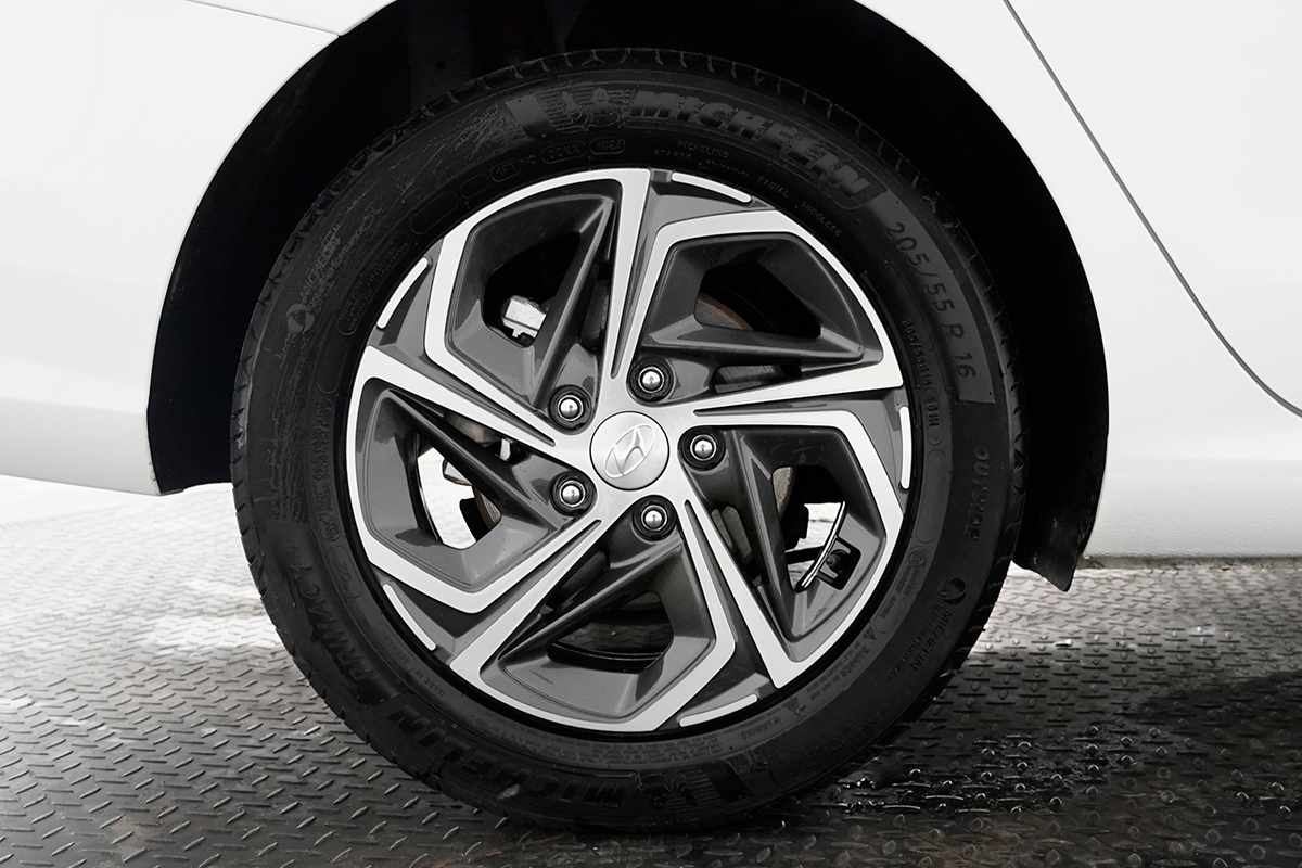 hyundai-i30-sw-2024-gasolina-998cc