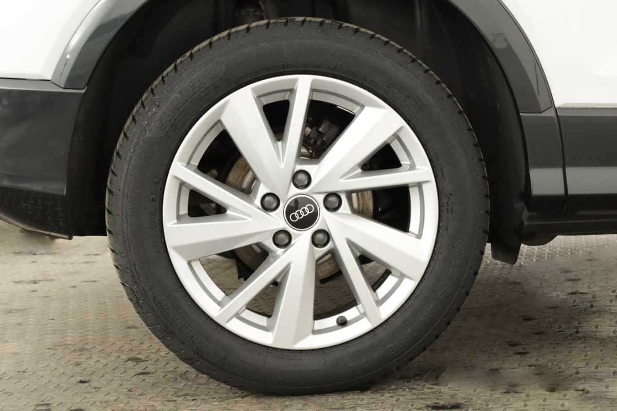 audi-q2-2023-gasolina-1498cc