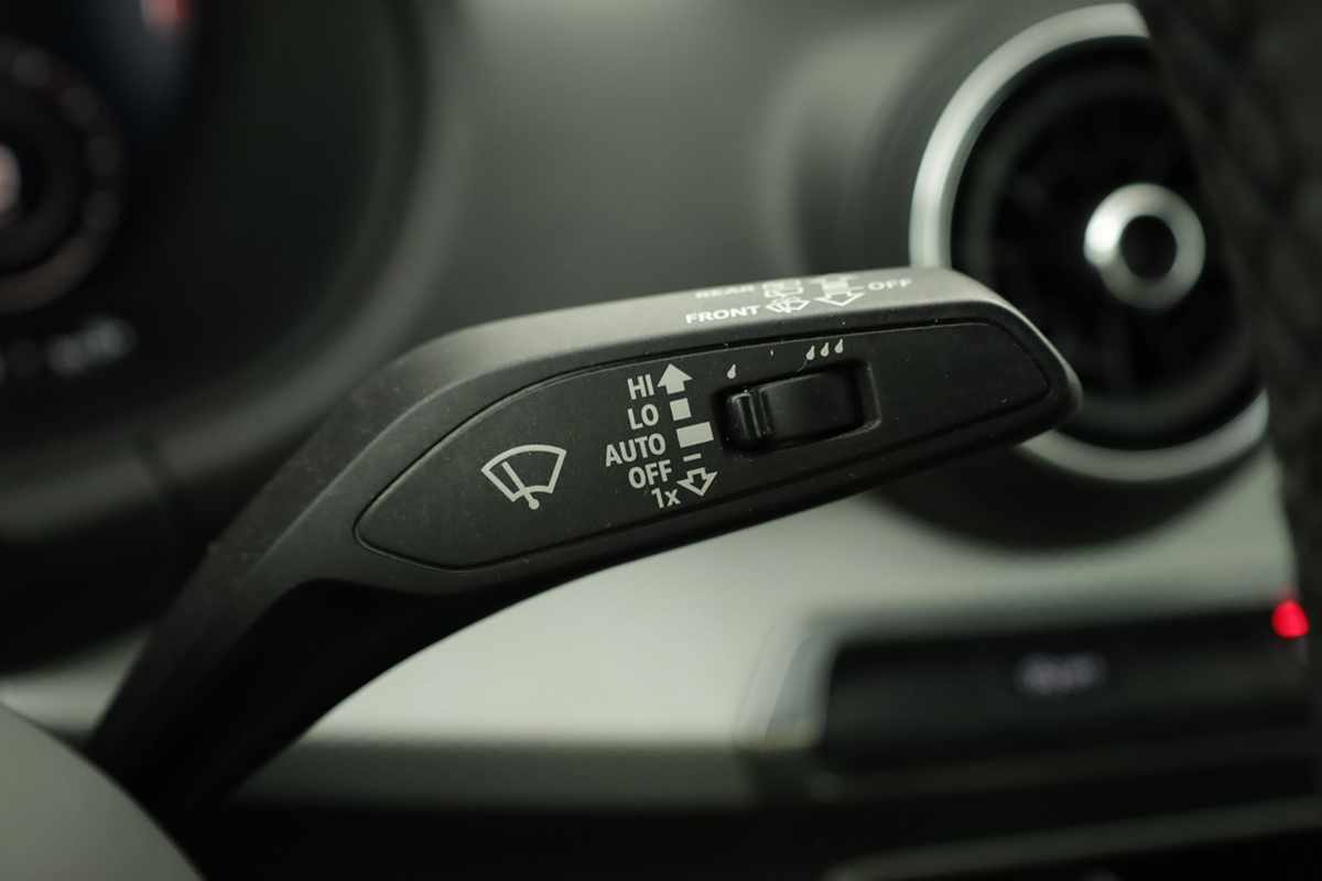 audi-q2-2023-gasolina-1498cc