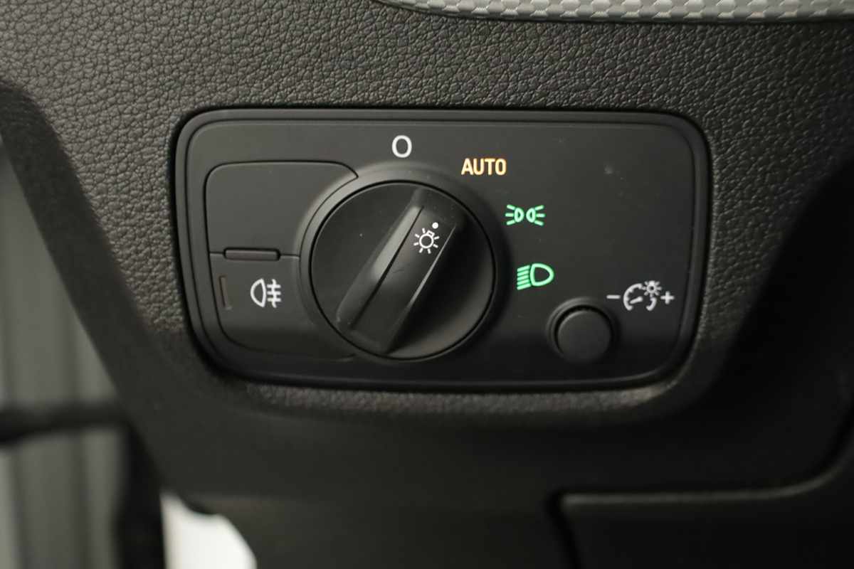 audi-q2-2023-gasolina-1498cc