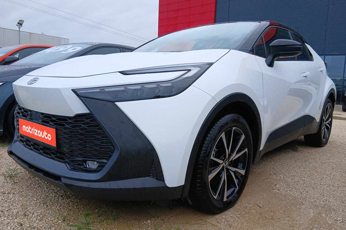 toyota-c-hr-2025-hibrido-a-gasolina-1987cc