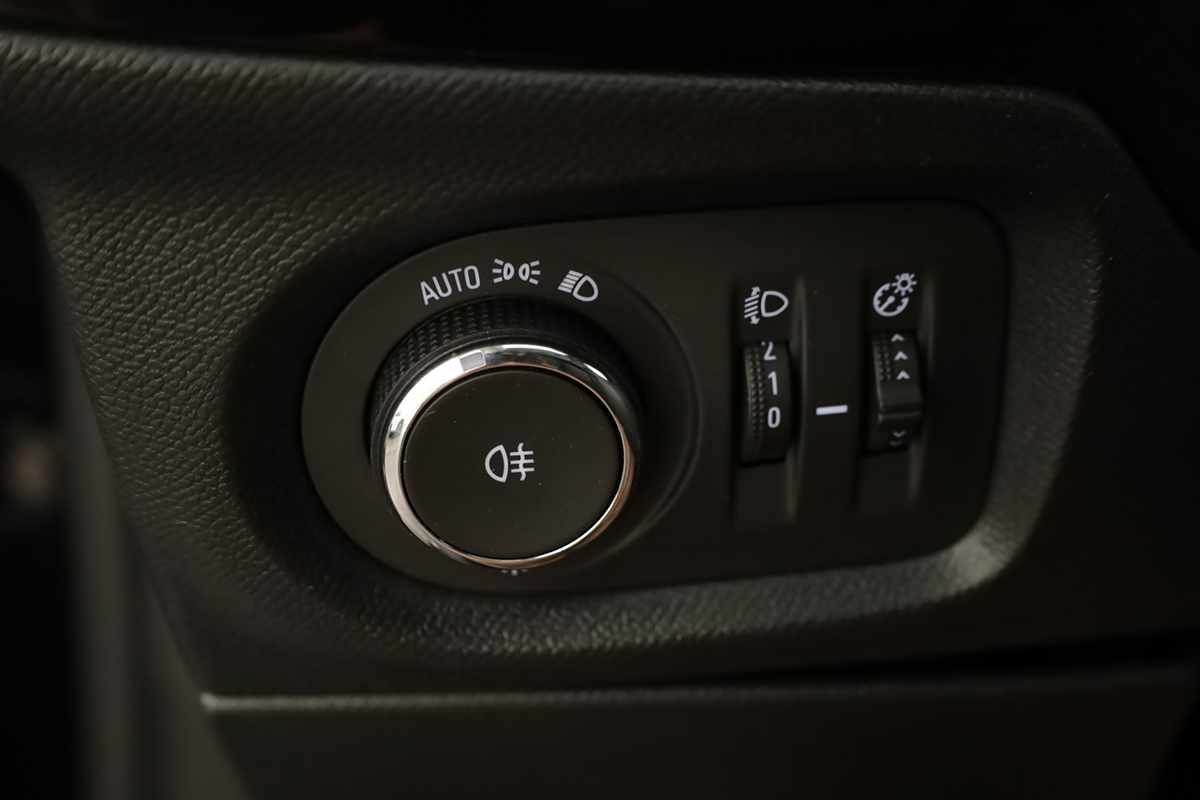 opel-corsa-2025-gasolina-1199cc