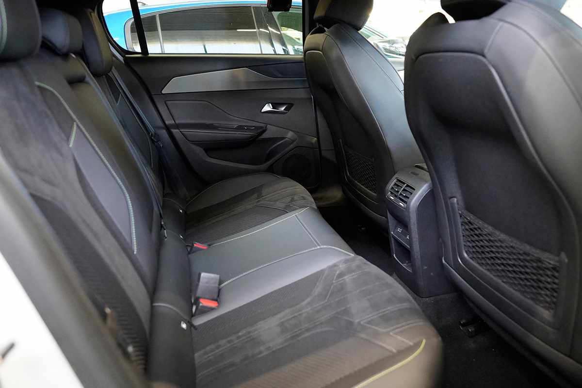 peugeot-308-2024-gasolina-1199cc