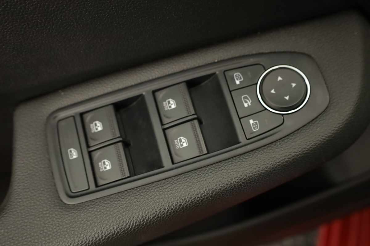renault-clio-2024-gpl-999cc