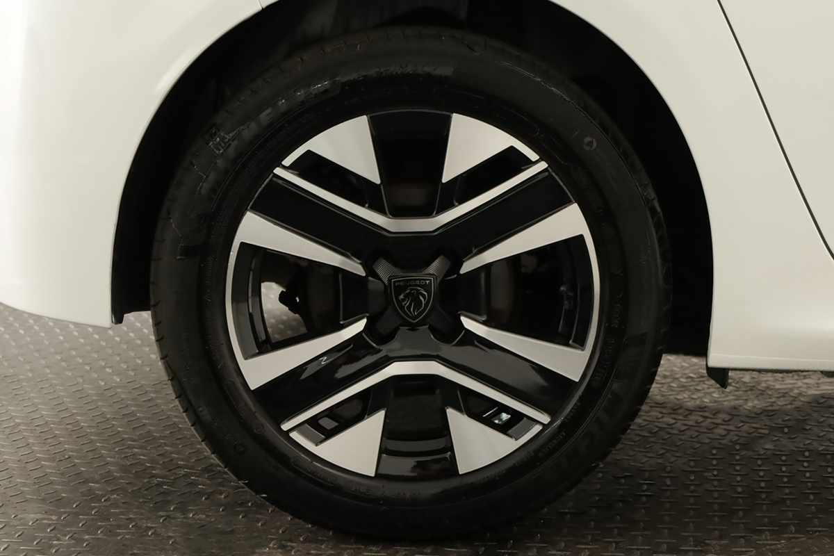 peugeot-208-2025-gasolina-1199cc
