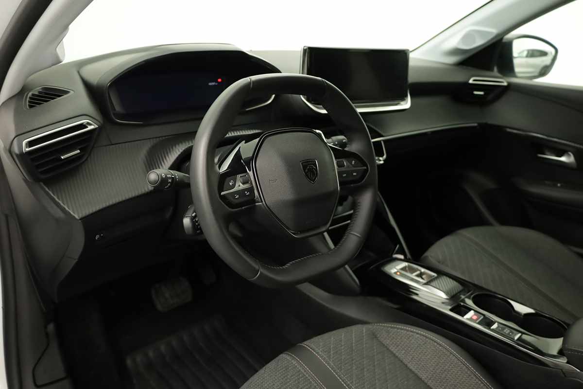 peugeot-208-2025-gasolina-1199cc