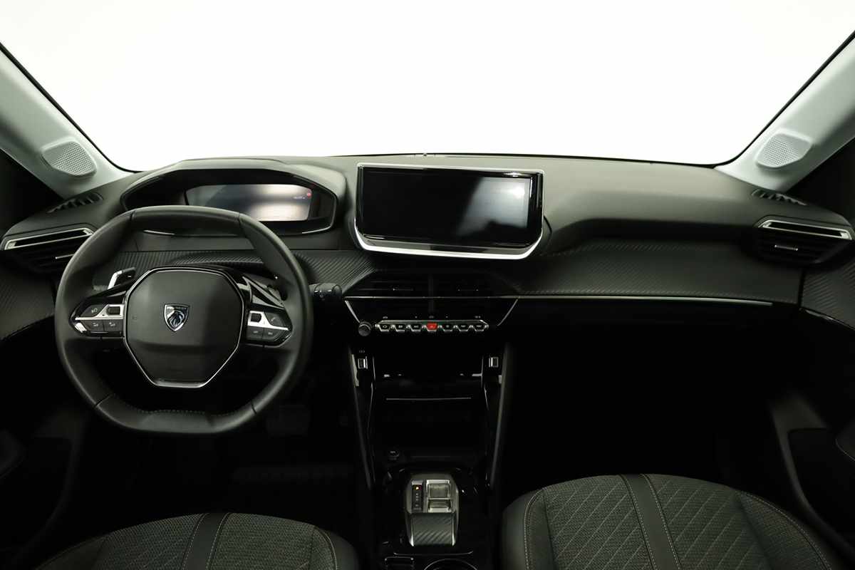 peugeot-208-2025-gasolina-1199cc
