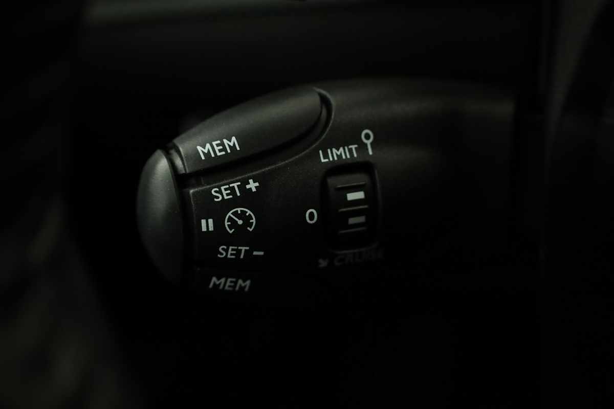 peugeot-208-2025-gasolina-1199cc