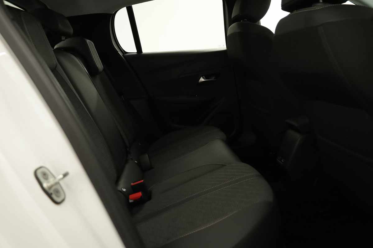 peugeot-208-2025-gasolina-1199cc