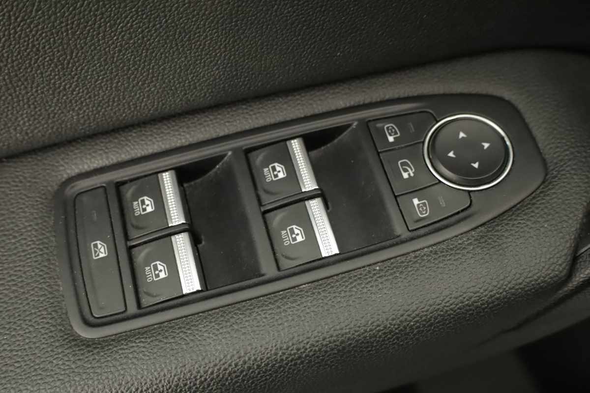 renault-captur-2024-gpl-999cc