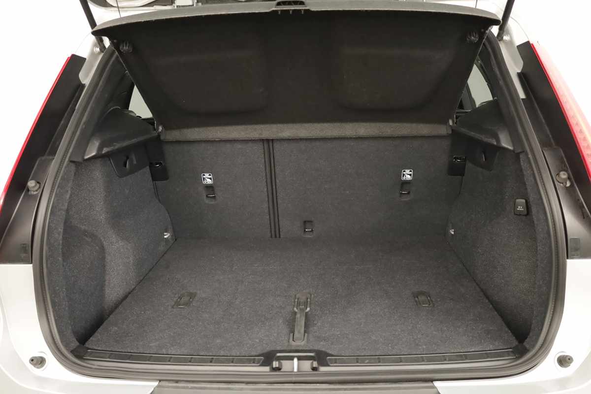volvo-xc40-2025-gasolina-1969cc