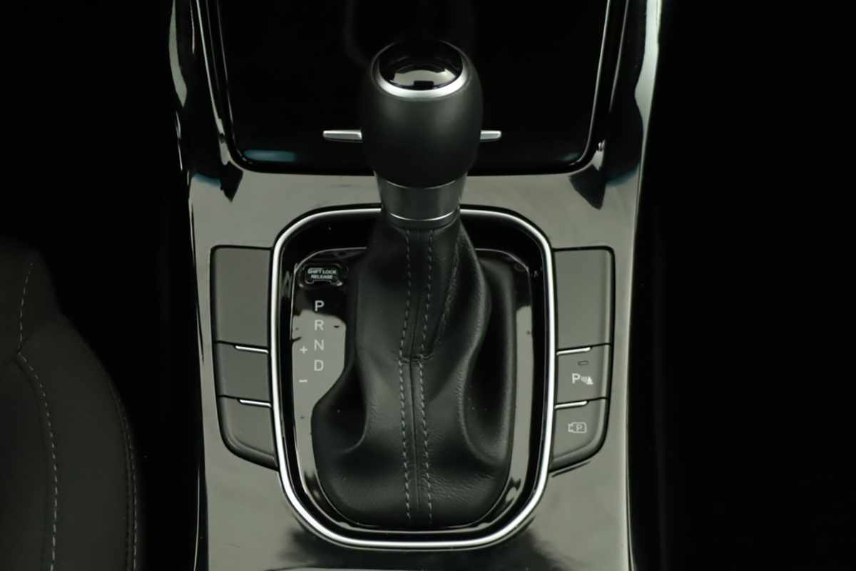 hyundai-i30-2025-gasolina-998cc