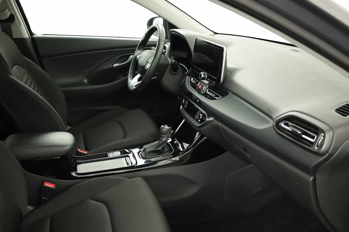 hyundai-i30-2025-gasolina-998cc
