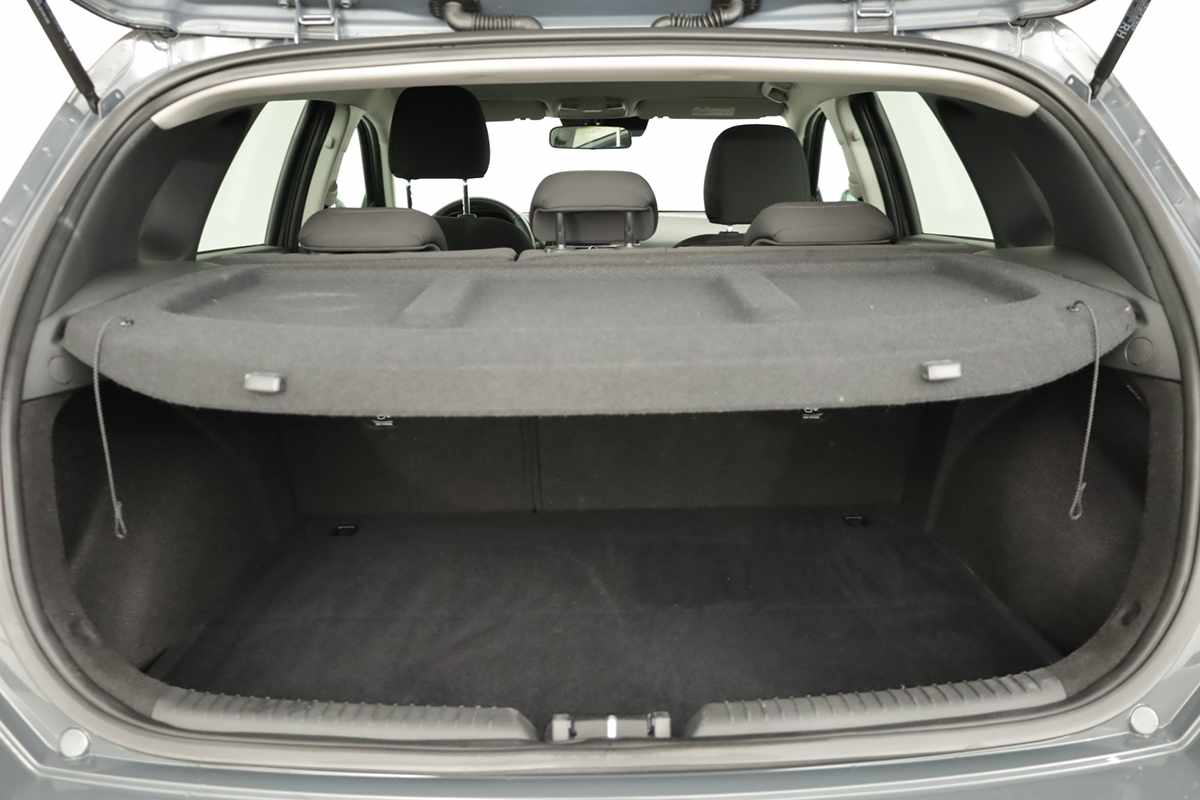 hyundai-i30-2025-gasolina-998cc