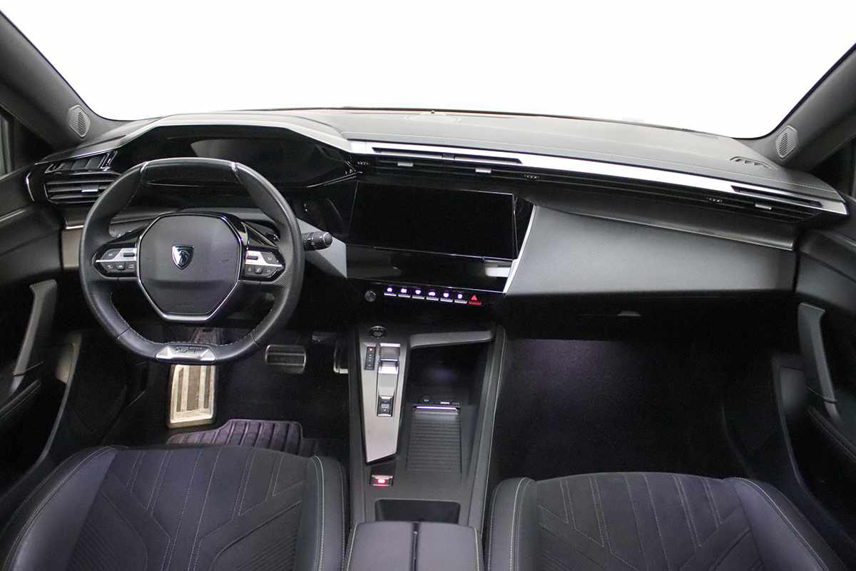 peugeot-308-2024-gasolina-1199cc