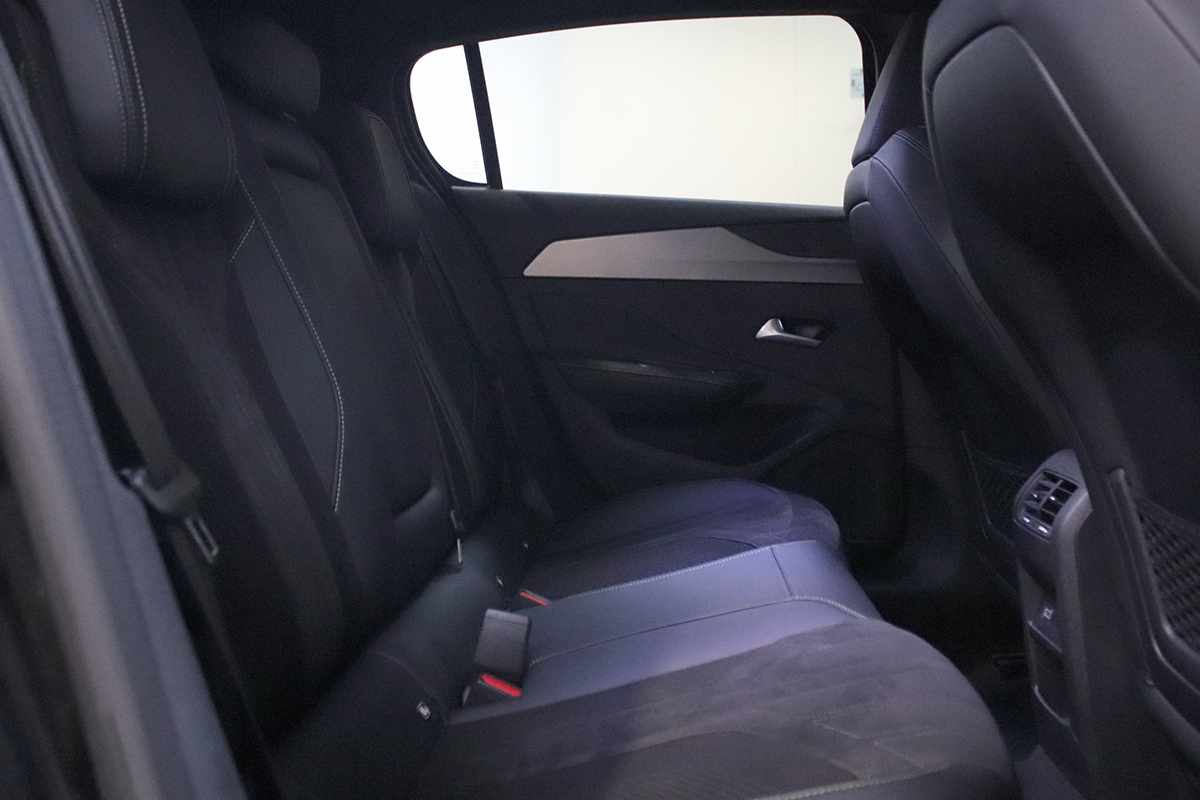 peugeot-308-2024-gasolina-1199cc