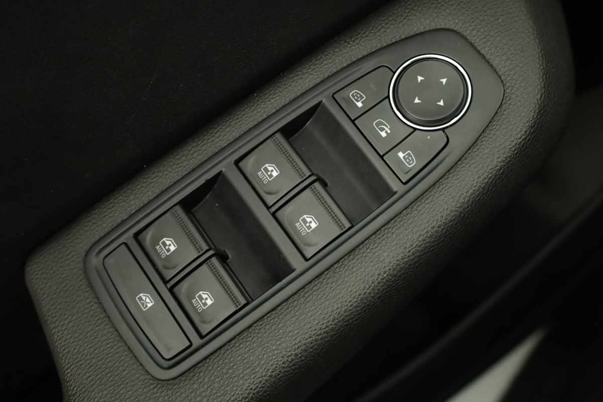 mitsubishi-colt-2025-gasolina-999cc