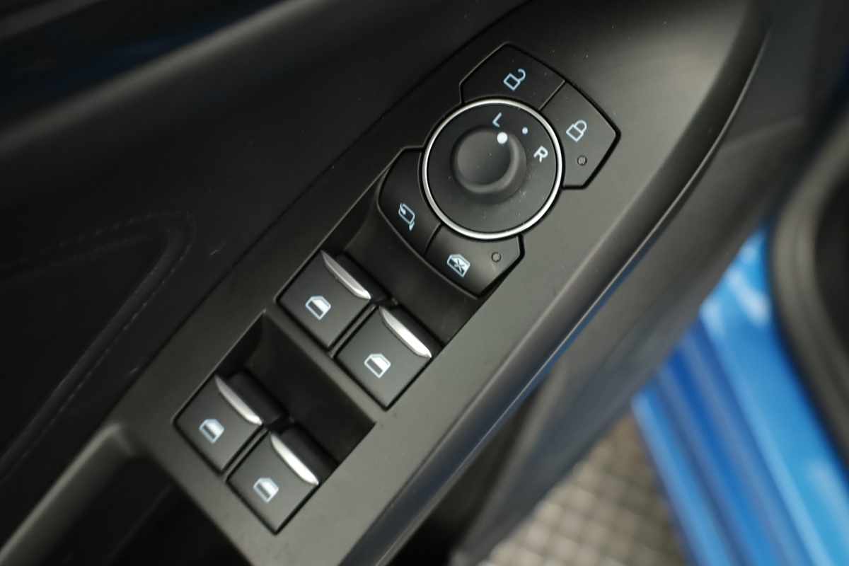 ford-focus-2024-gasolina-998cc