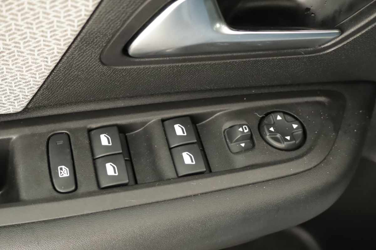 citroen-c4-2024-gasolina-1199cc