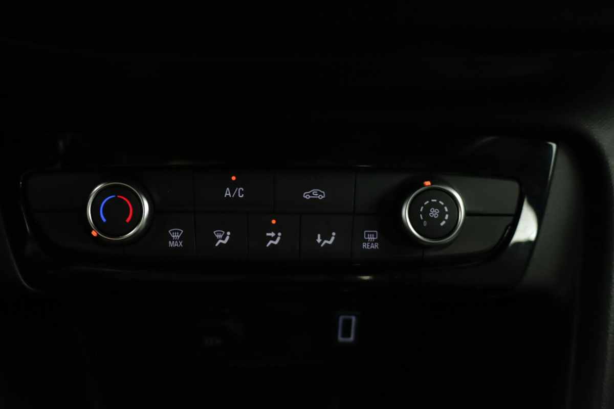 opel-corsa-2025-gasolina-1199cc