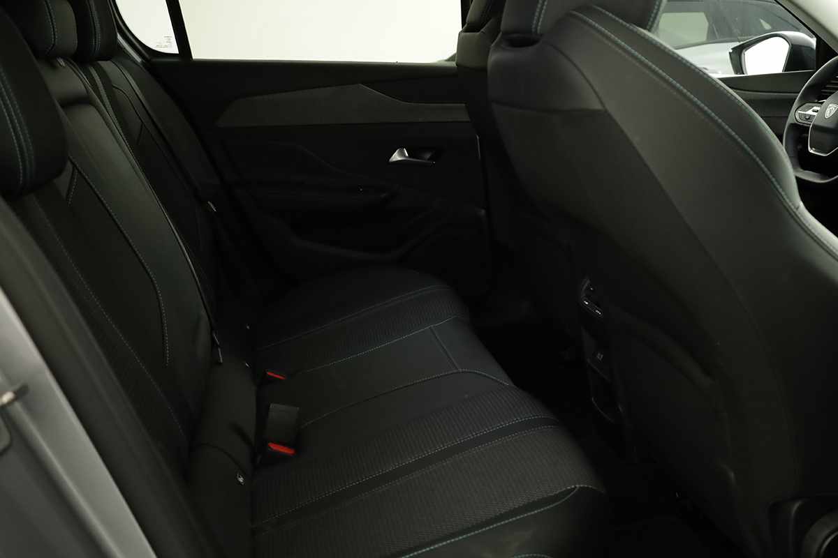 peugeot-308-2024-gasolina-1199cc