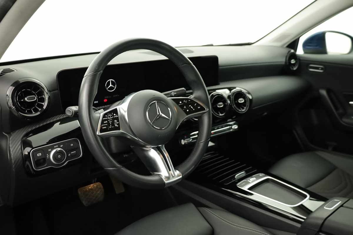 mercedes-benz-classe-a-2025-gasolina-1332cc