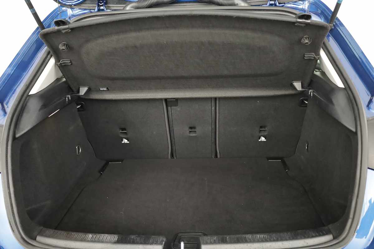 mercedes-benz-classe-a-2025-gasolina-1332cc