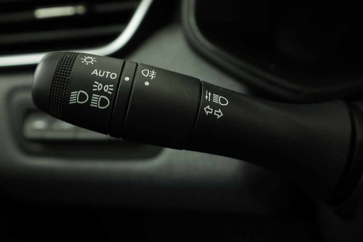 mitsubishi-colt-2024-gasolina-999cc