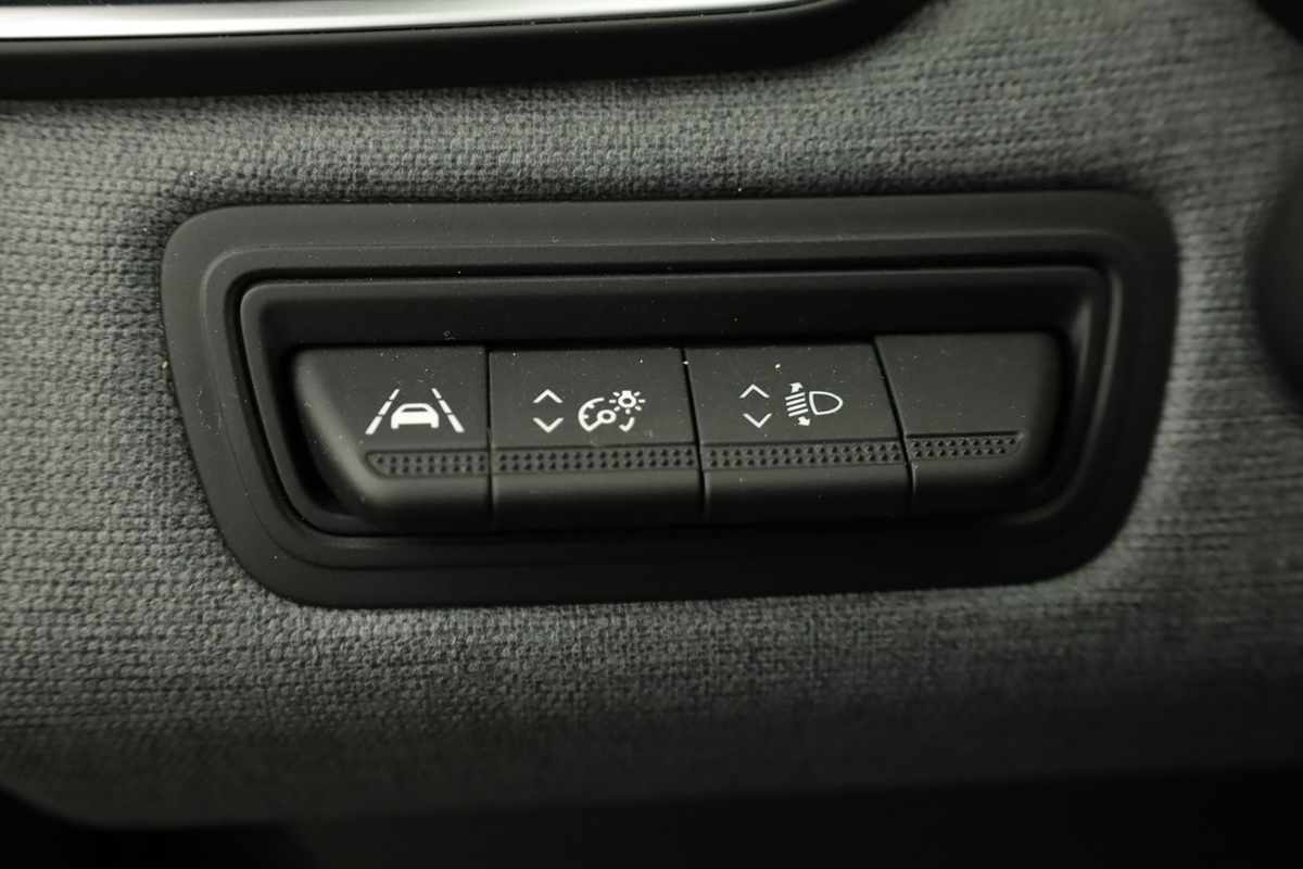 mitsubishi-colt-2024-gasolina-999cc