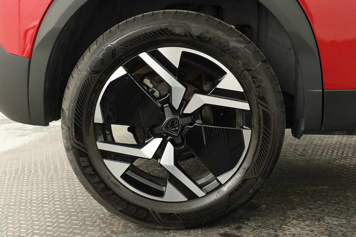 peugeot-2008-2024-gasolina-1199cc