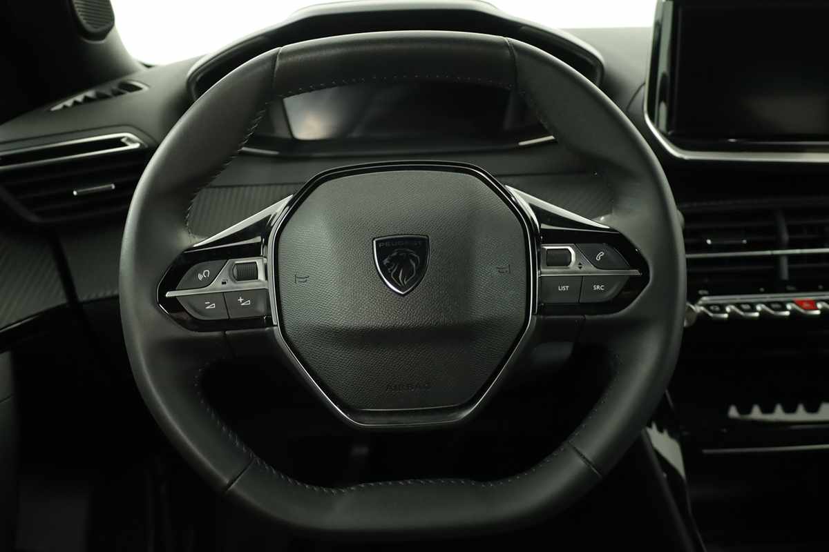 peugeot-2008-2024-gasolina-1199cc