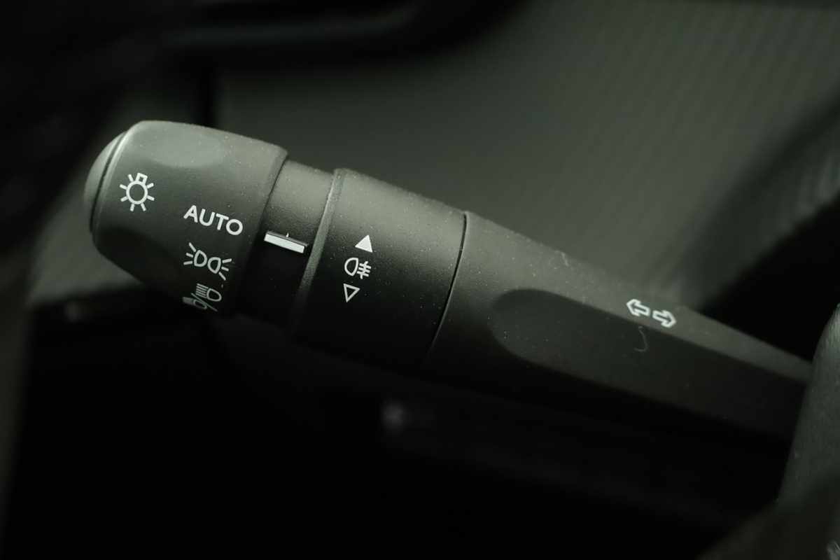 peugeot-2008-2024-gasolina-1199cc
