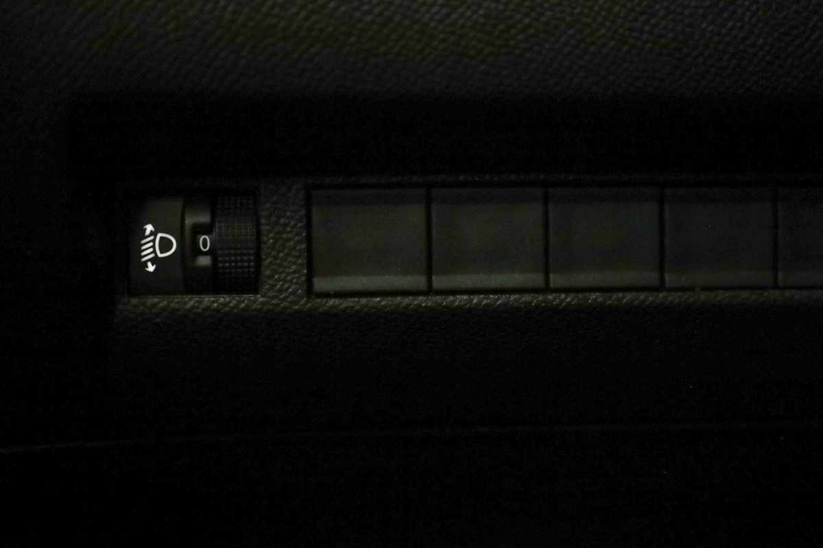peugeot-2008-2024-gasolina-1199cc