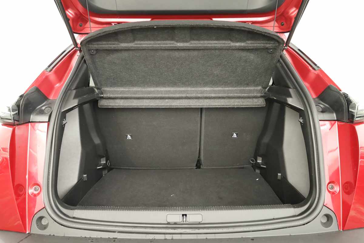 peugeot-2008-2024-gasolina-1199cc